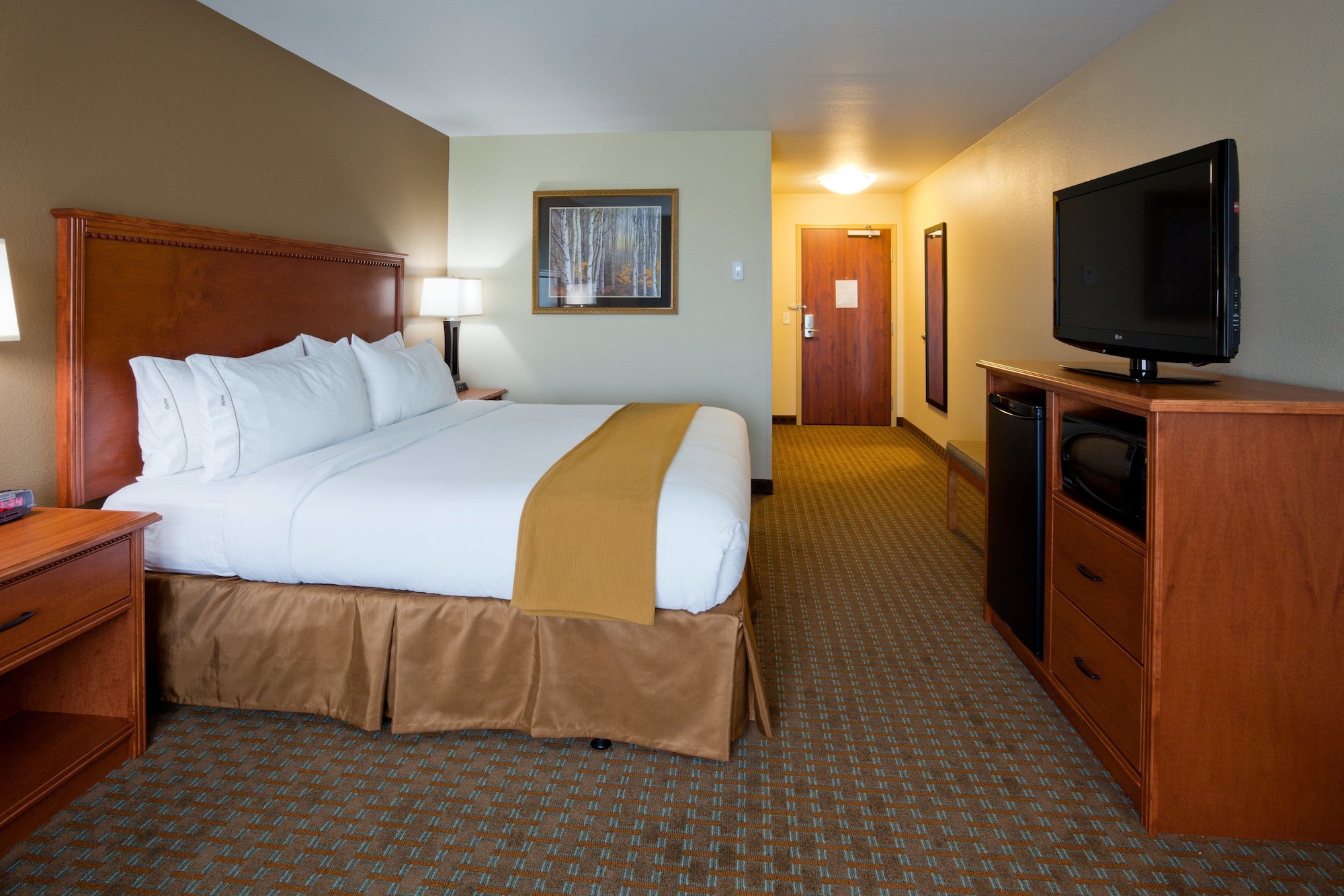 holiday inn express hotel and suites shakopee by ihg