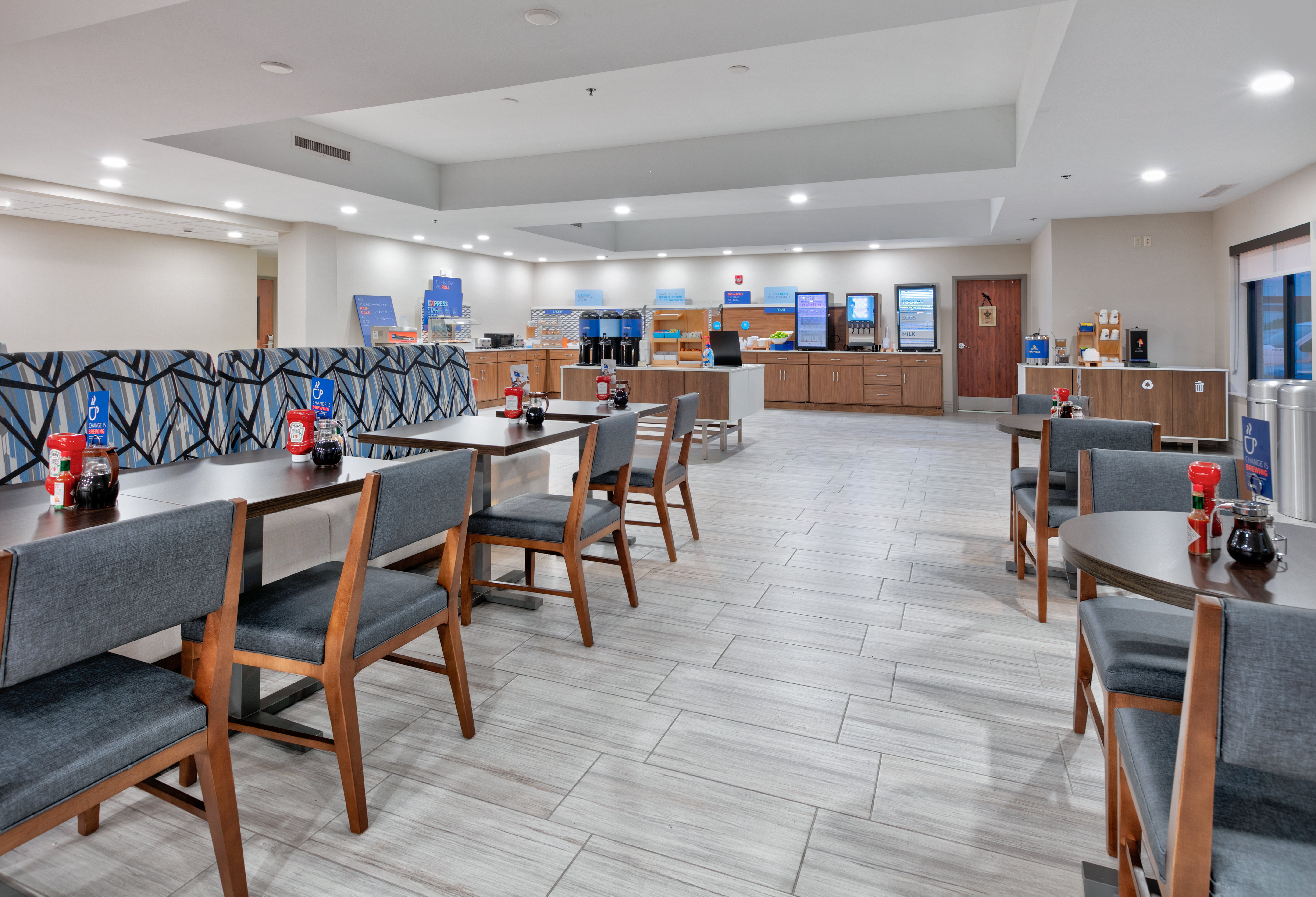 holiday inn express hotel and suites shakopee by ihg