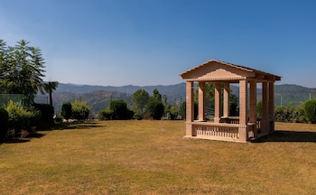 the himalayan bungalow blusalz homes