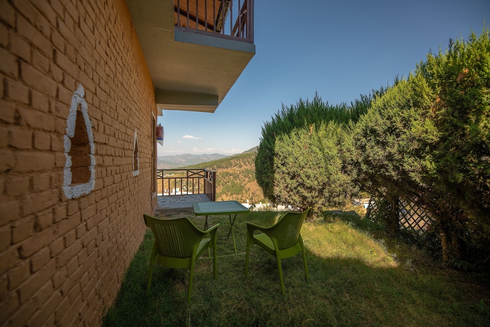 the himalayan bungalow blusalz homes