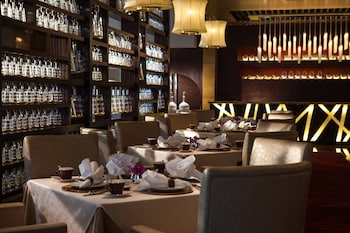 renaissance shanghai putuo hotel
