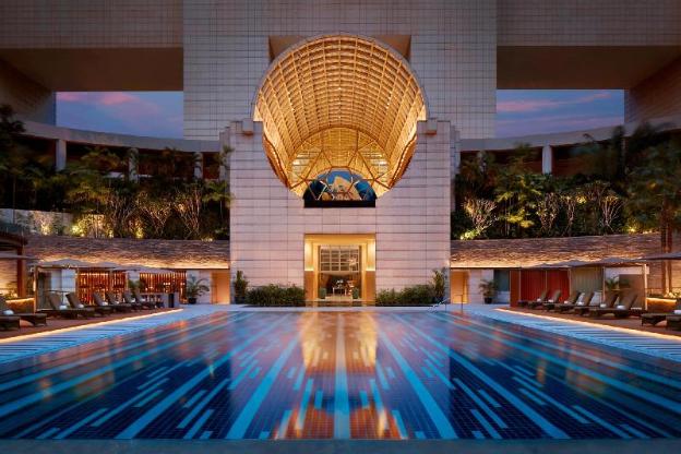 the ritz carlton millenia singapore