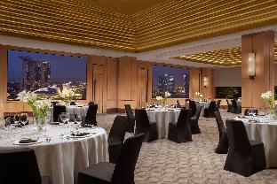 the ritz carlton millenia singapore