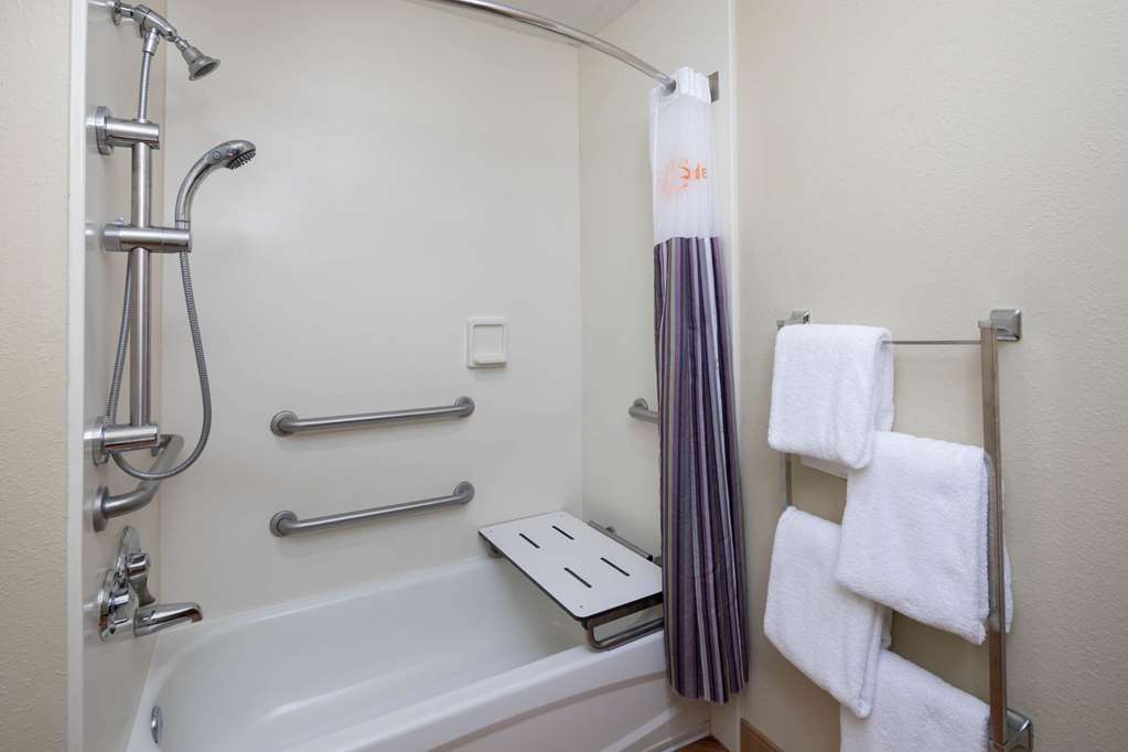 la quinta inn and suites by wyndham savannah southside