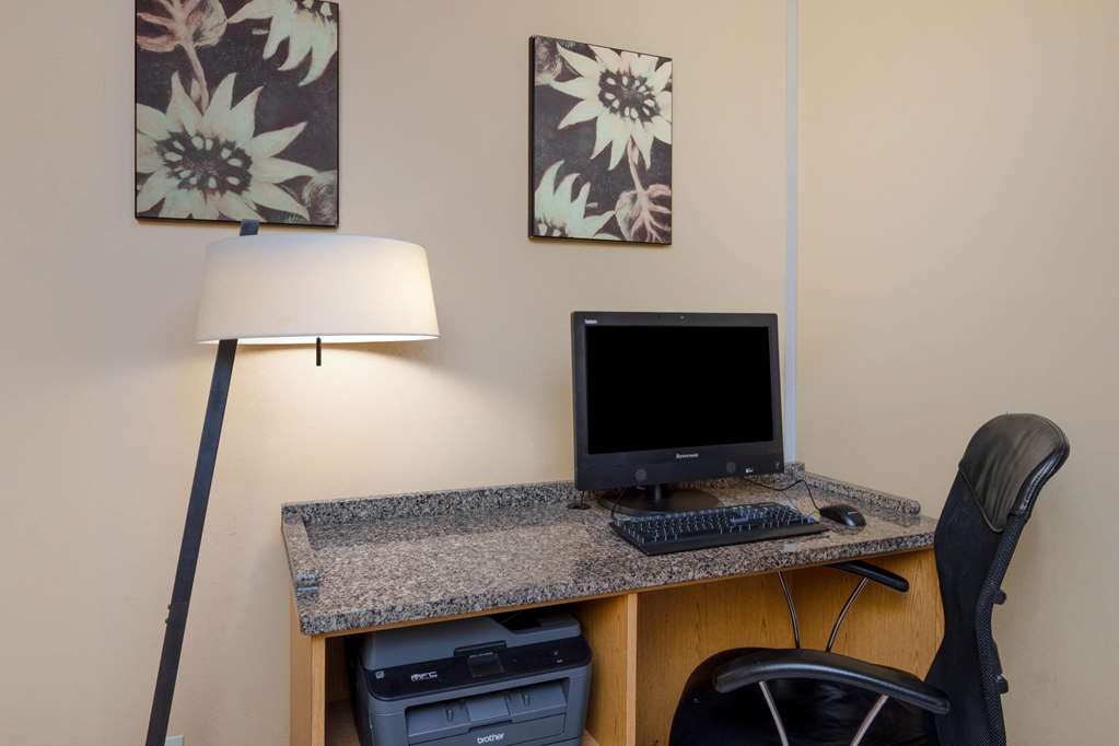 la quinta inn and suites by wyndham savannah southside