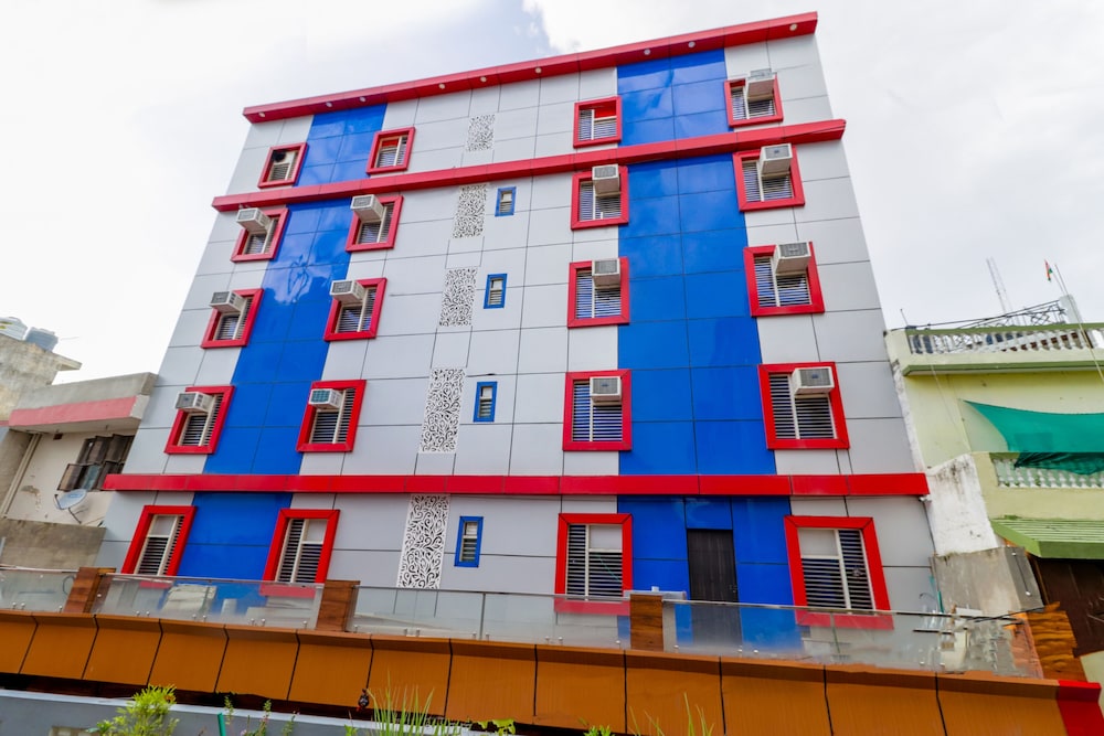 airport hotel shivaka inn