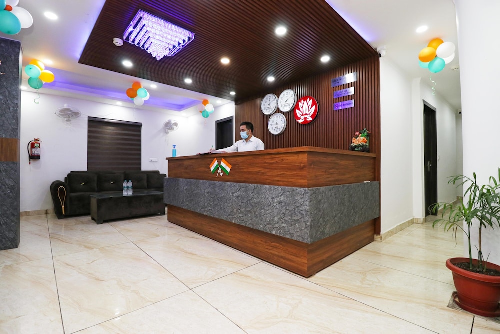 airport hotel shivaka inn