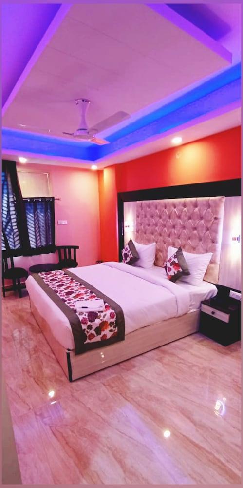 airport hotel shivaka inn