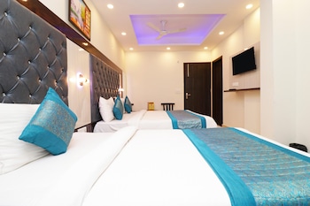 airport hotel shivaka inn