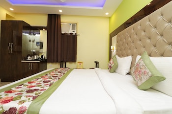 airport hotel shivaka inn