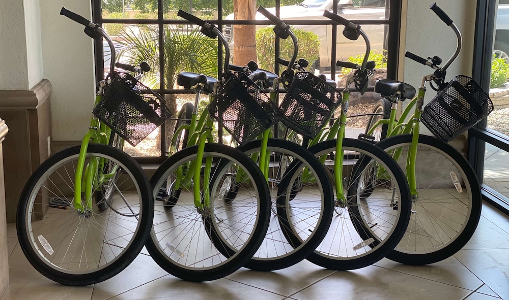 embassy suites by hilton scottsdale resort