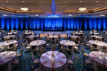 embassy suites by hilton scottsdale resort