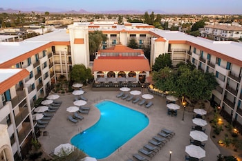 embassy suites by hilton scottsdale resort