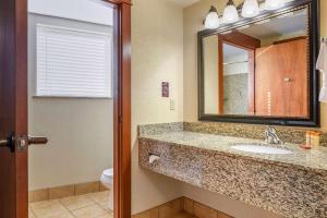 kathryn riverfront inn ascend hotel collection