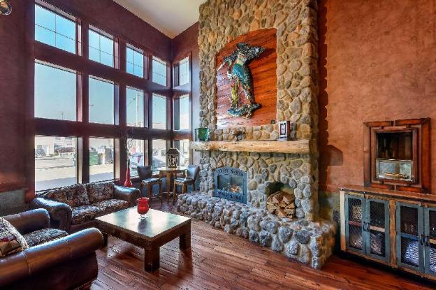 kathryn riverfront inn ascend hotel collection