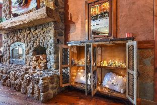 kathryn riverfront inn ascend hotel collection