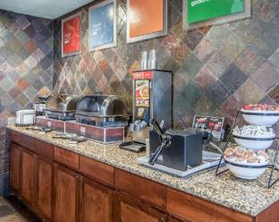 kathryn riverfront inn ascend hotel collection