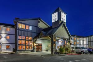 The Kathryn Riverfront Inn, Ascend Hotel Collection,Near Seaside Carousel Mall,2.5 star