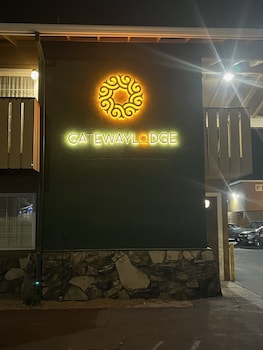 gateway lodge