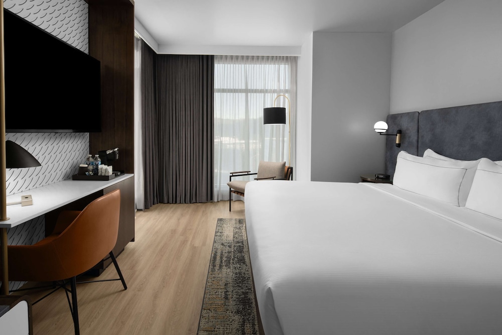hotel west and main conshohocken philadelphia tapestry by hilton