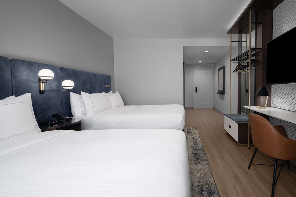 hotel west and main conshohocken philadelphia tapestry by hilton