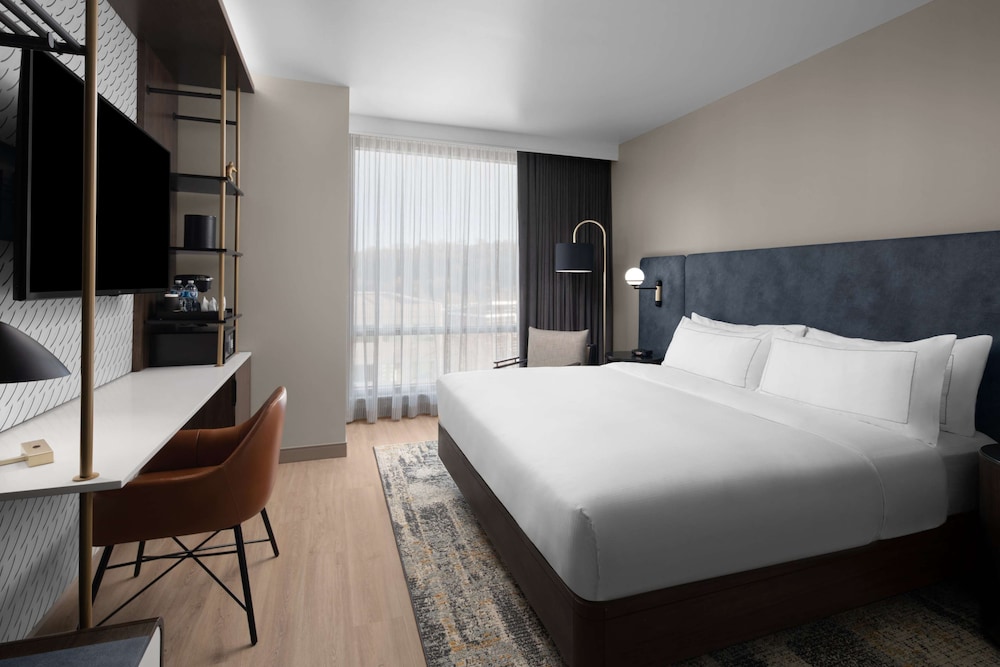 hotel west and main conshohocken philadelphia tapestry by hilton