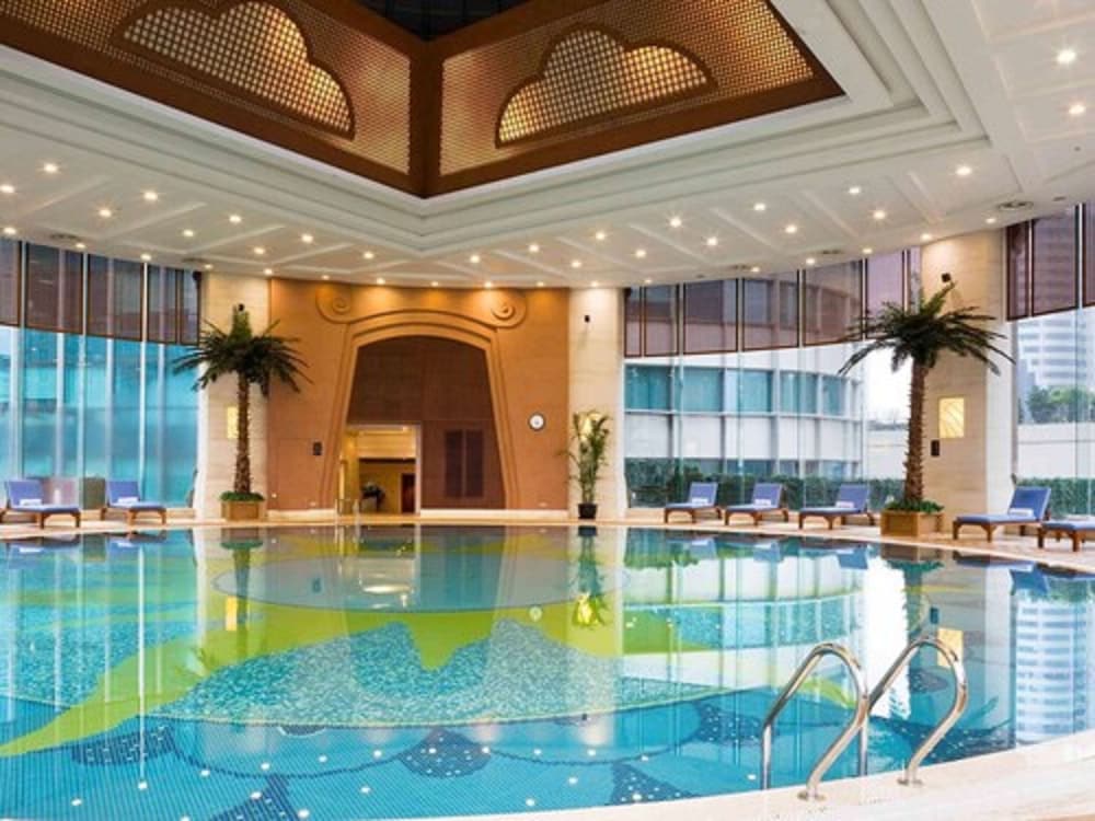 pullman shanghai central in xintiandi and yu garden area