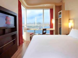 Ibis Hong Kong Central And Sheung Wan,Hong Kong Island>>Hong Kong,4 star