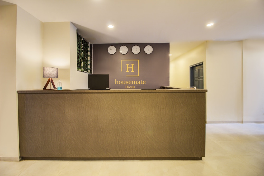 housemate hotels