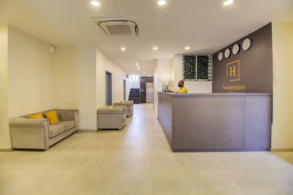 housemate hotels