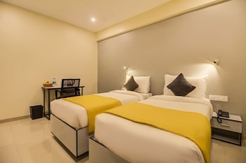 housemate hotels