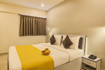 housemate hotels