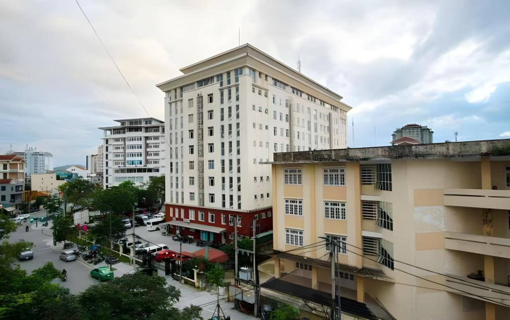 dmz hotel