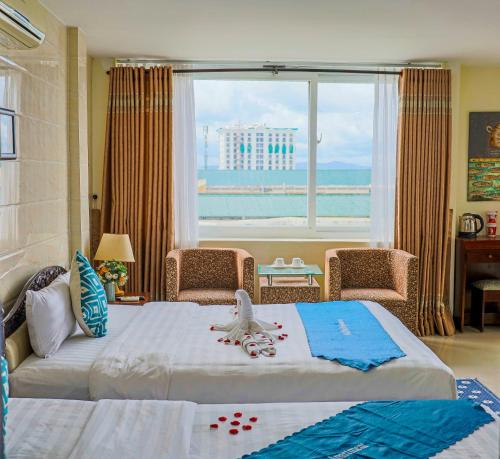 dmz hotel
