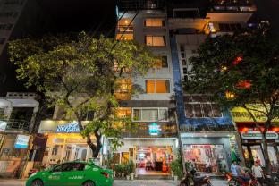 dmz hotel