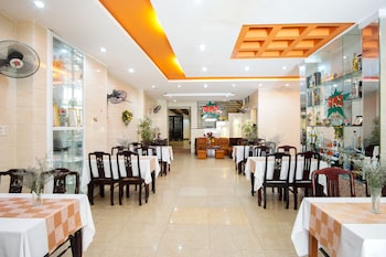 dmz hotel