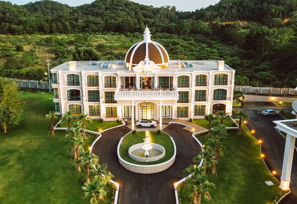 grand lord hoteland residence