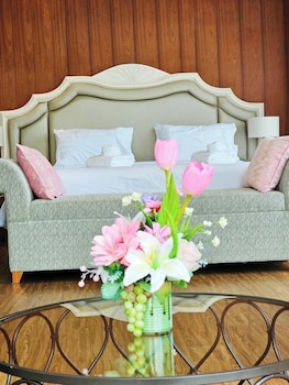grand lord hoteland residence