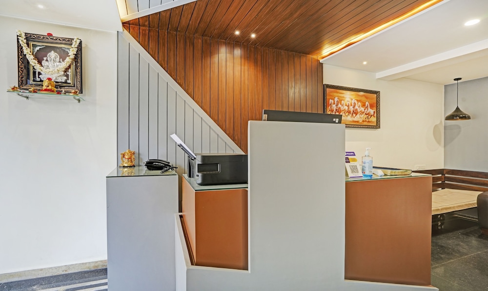 itsy by treebo purple suites