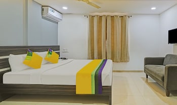 itsy by treebo purple suites