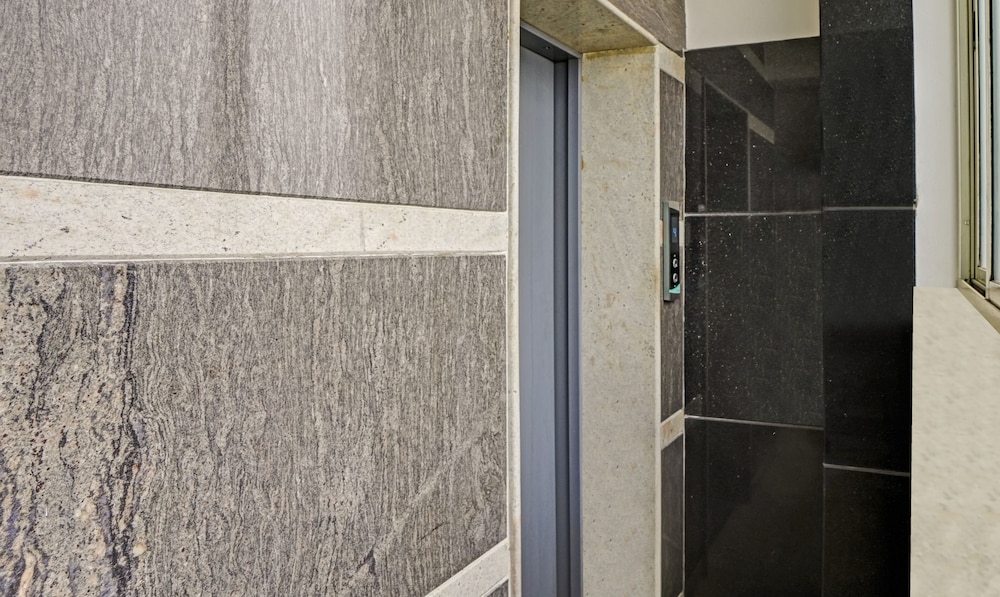 itsy by treebo purple suites