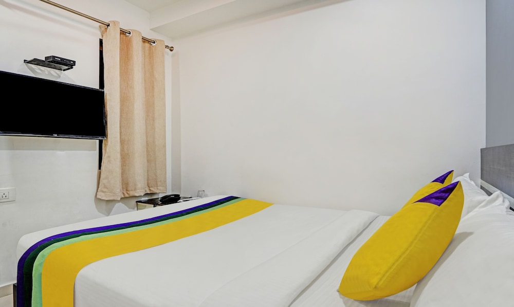 itsy by treebo purple suites