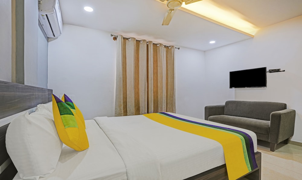 itsy by treebo purple suites