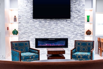 La Quinta Inn & Suites By Wyndham Evansville,Indiana>>Evansville,3 star