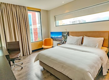 hampton by hilton santiago las condes