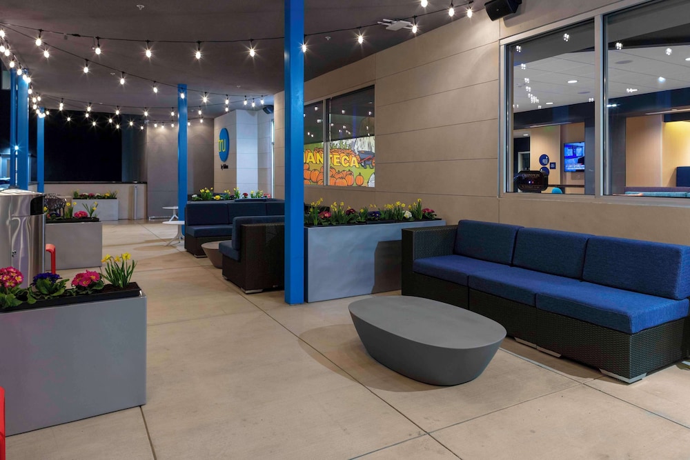 tru by hilton manteca