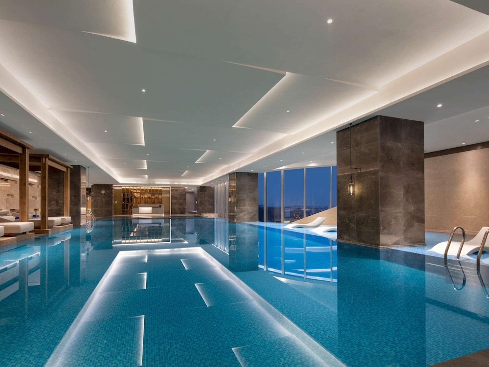 pullman huaian falcon hotel