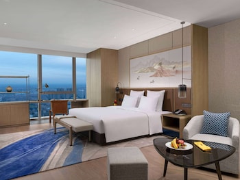 pullman huaian falcon hotel