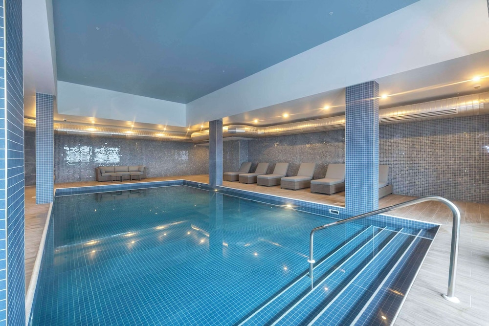 halifax tower hotel and conference centre ascend hotel collection