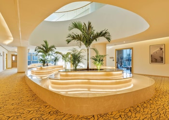 embassy suites by hilton doha old town